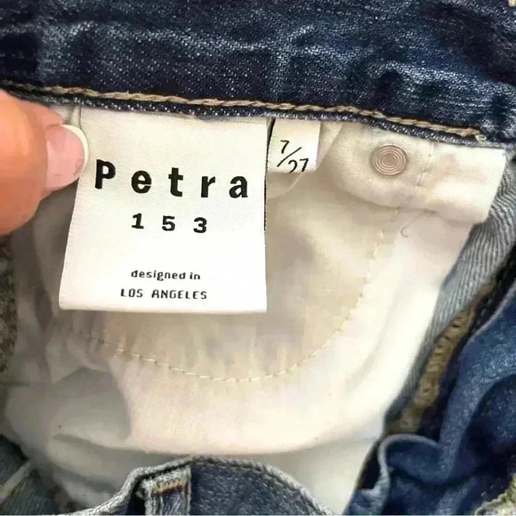 Petra 153 High Rise 100% Cotton Super Distressed Faded Mom Jean Shorts Size 7/27 - Picture 10 of 13